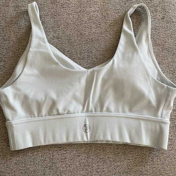 Savvi Air Bra in Cloud Large EUC - Picture 2 of 6